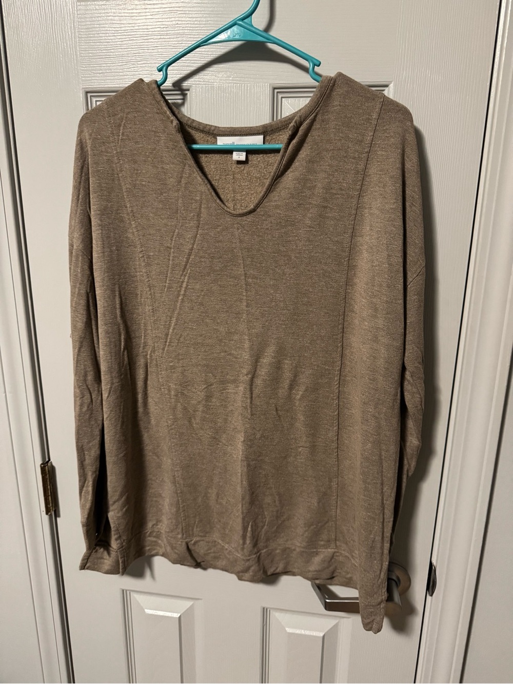Women's Taupe V-Neck Lightweight Sweater